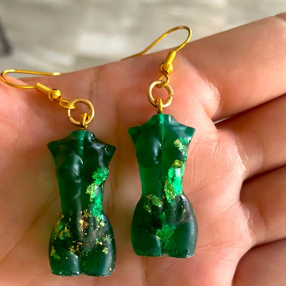 Absoloutly stunning custom to order goddess earing - Picture 2 of 11